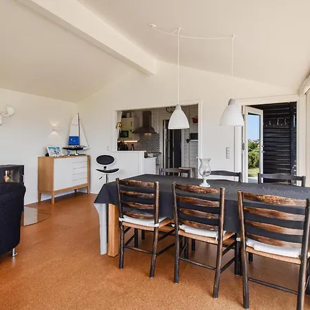 Two-bedroom In Feriehus